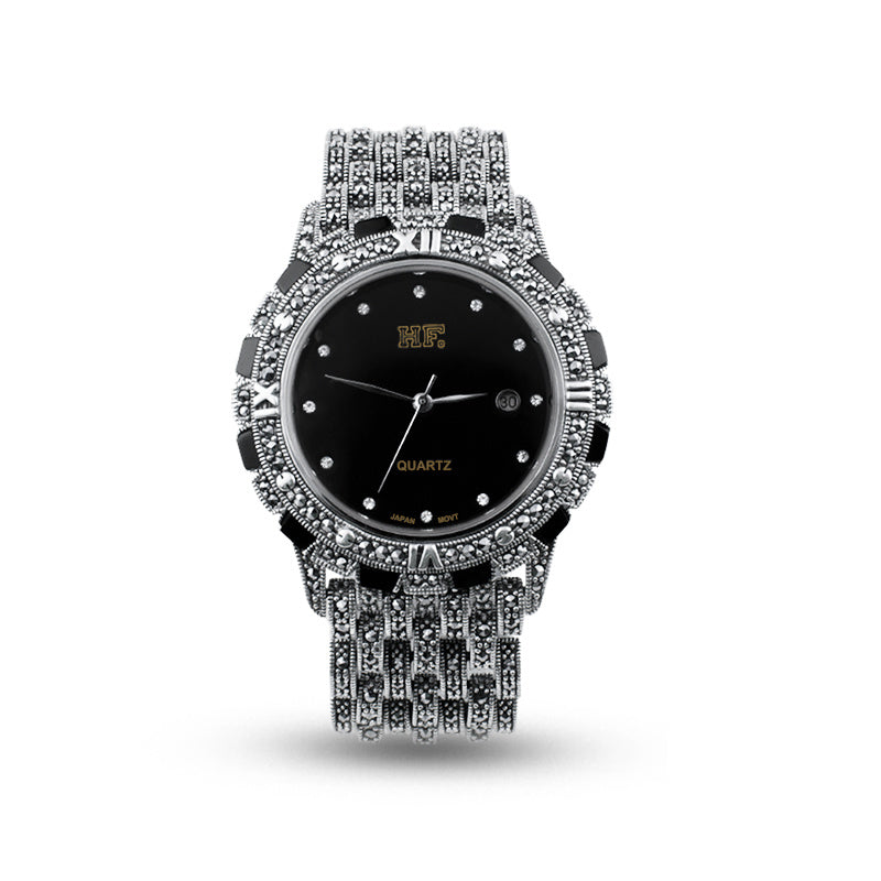 European luxury quartz watch available in multiple sizes for a perfect fit.