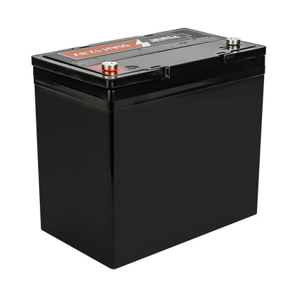 Portable and compact solar battery with dimensions 228x138x210mm, ideal for power storage.