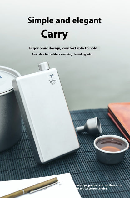 Stylish and Durable Square Wine Pot for Outdoor Adventures