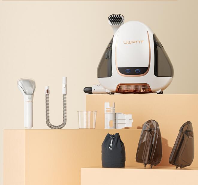 Demonstration of the cleaning machine used on a mattress with integrated spray function.